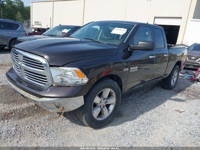 1C6RR6GT2HS682807 RAM 1500 Big Horn 4x2 6&#039;4 Box