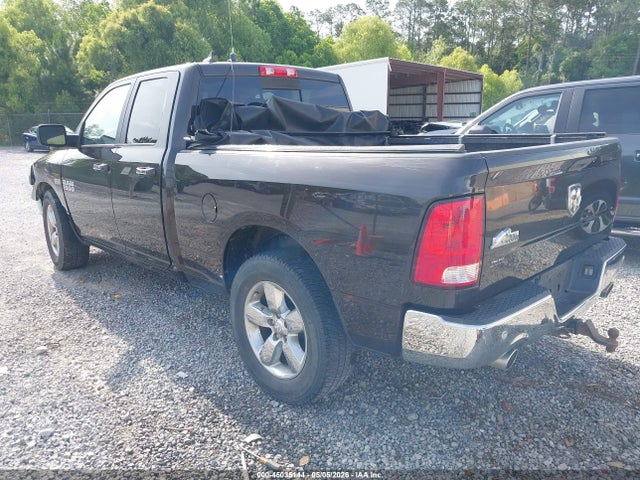 1C6RR6GT2HS682807 RAM 1500 Big Horn 4x2 6&#039;4 Box
