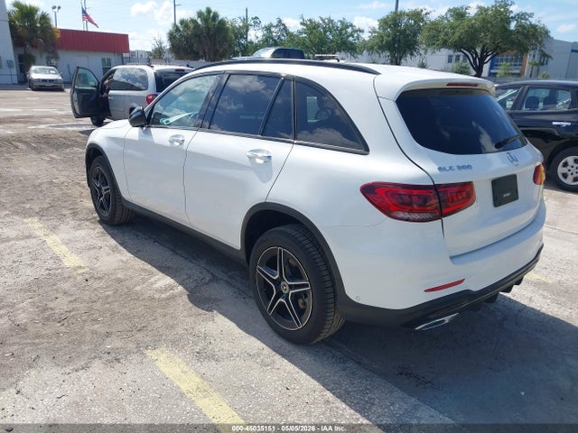 45035151 :رقم المزاد ، W1N0G8DB4NV392456 vin ، 2022 Mercedes-benz Glc 300 Suv مزاد بيع