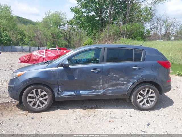 Продажа на аукционе авто 2015 Kia Sportage Lx, vin: KNDPBCAC9F7770989, номер лота: 45035160