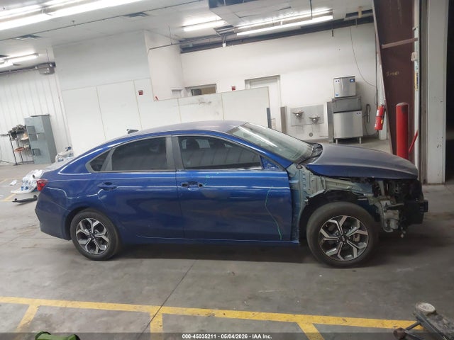 2019 Kia Forte Lxs მანქანა იყიდება აუქციონზე, vin: 3KPF24AD1KE076480, აუქციონის ნომერი: 45035211