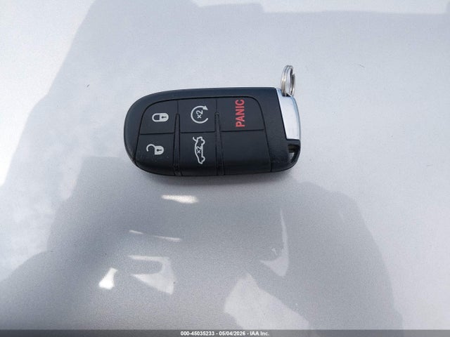 Продажа на аукционе авто 2015 Dodge Challenger Sxt Plus, vin: 2C3CDZBG6FH913502, номер лота: 45035233