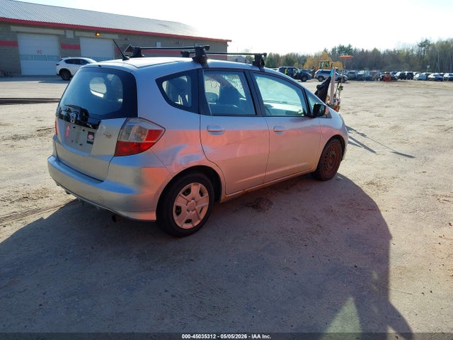 45035312 :رقم المزاد ، JHMGE8G37CC002506 vin ، 2012 Honda Fit مزاد بيع
