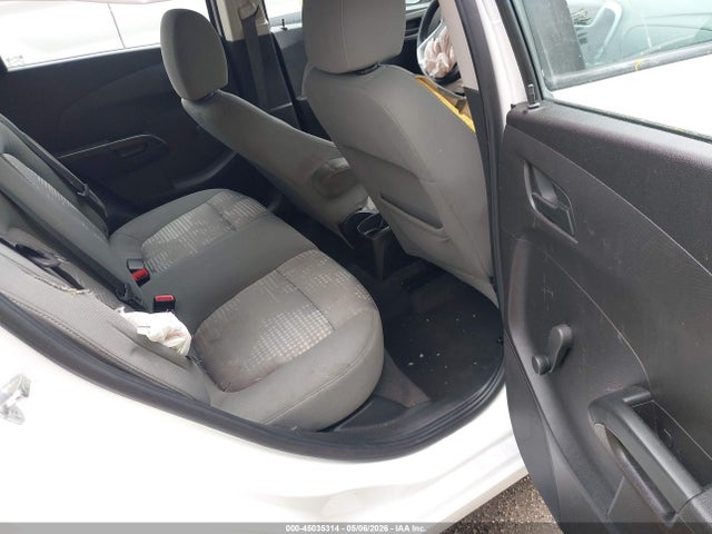 45035314 :رقم المزاد ، 1G1JG6SG0H4162477 vin ، 2017 Chevrolet Sonic Lt Auto مزاد بيع