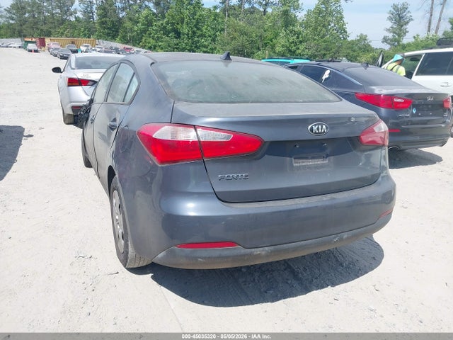Auction sale of the 2016 Kia Forte Lx, vin: KNAFK4A67G5551955, lot number: 45035320