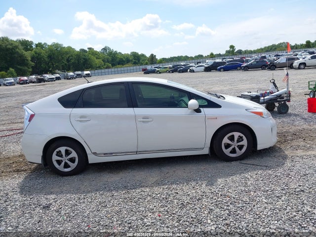 2014 Toyota Prius Four მანქანა იყიდება აუქციონზე, vin: JTDKN3DU9E0377264, აუქციონის ნომერი: 45035329