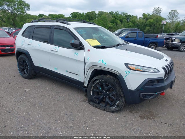 Продажа на аукционе авто 2015 Jeep Cherokee Trailhawk, vin: 1C4PJMBB4FW667080, номер лота: 45035372