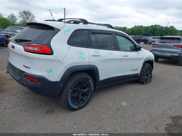 Продажа на аукционе авто 2015 Jeep Cherokee Trailhawk, vin: 1C4PJMBB4FW667080, номер лота: 45035372