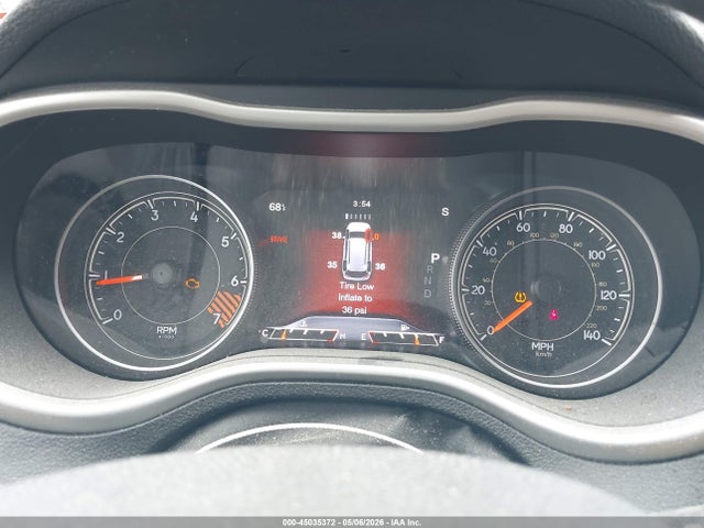 Продажа на аукционе авто 2015 Jeep Cherokee Trailhawk, vin: 1C4PJMBB4FW667080, номер лота: 45035372