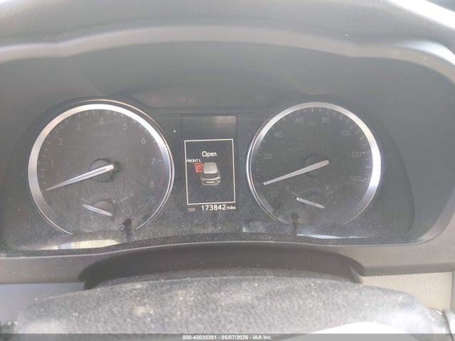 Продажа на аукционе авто 2014 Toyota Highlander Xle V6, vin: 5TDJKRFH9ES012667, номер лота: 45035381