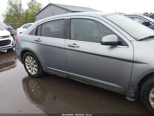 Продажа на аукционе авто 2010 Chrysler Sebring Limited, vin: 1C3CC5FB6AN174013, номер лота: 45035389