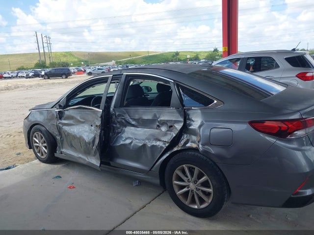 45035468 :رقم المزاد ، 5NPE24AF8JH702775 vin ، 2018 Hyundai Sonata Se مزاد بيع