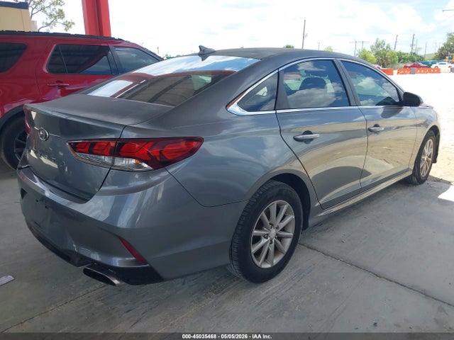45035468 :رقم المزاد ، 5NPE24AF8JH702775 vin ، 2018 Hyundai Sonata Se مزاد بيع