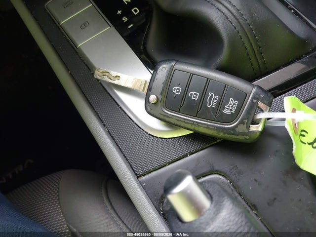 5NPLL4AG9MH047656 Hyundai ELANTRA SE