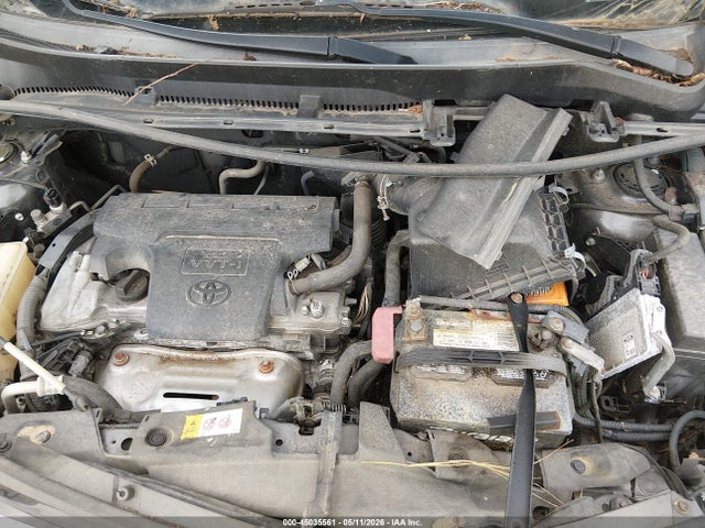 JTMZFREV8HJ715211 Toyota RAV4 LE