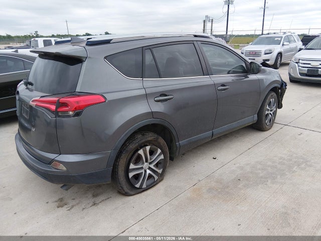 JTMZFREV8HJ715211 Toyota RAV4 LE