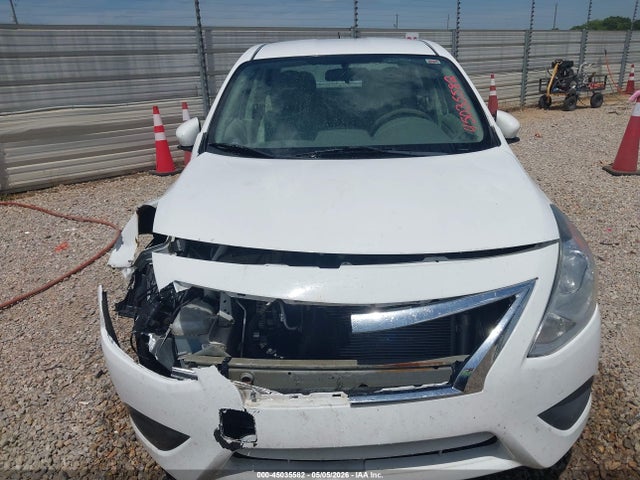 45035582 :رقم المزاد ، 3N1CN7AP2FL831971 vin ، 2015 Nissan Versa 1.6 Sv مزاد بيع