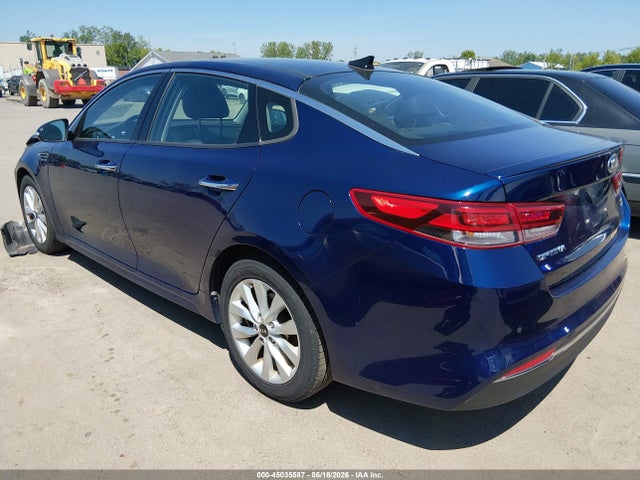 Продажа на аукционе авто 2018 Kia Optima S, vin: 5XXGT4L33JG240520, номер лота: 45035587