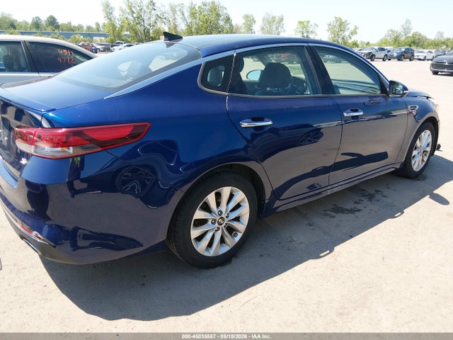 Продажа на аукционе авто 2018 Kia Optima S, vin: 5XXGT4L33JG240520, номер лота: 45035587