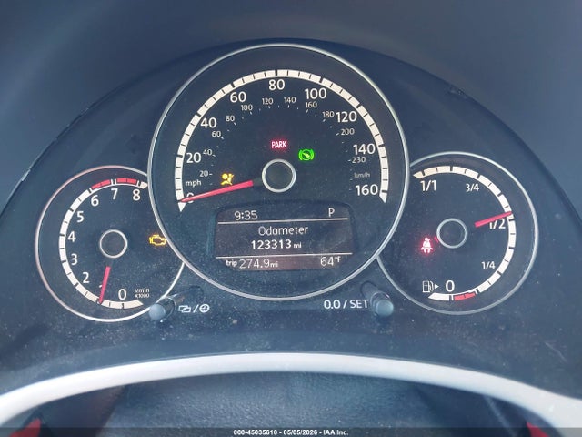 45035610 :رقم المزاد ، 3VW5P7AT8DM820393 vin ، 2013 Volkswagen Beetle 2.5l مزاد بيع