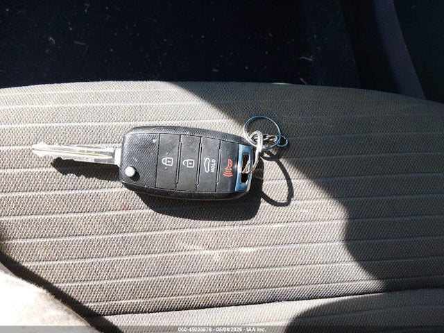 45035676 :رقم المزاد ، KNAFX4A66F5302398 vin ، 2015 Kia Forte Lx مزاد بيع