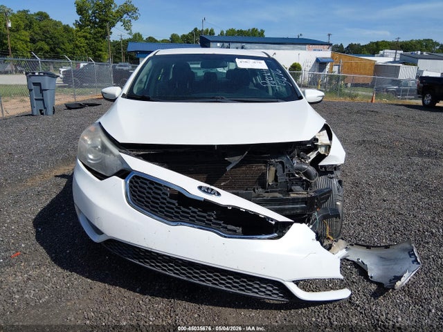 45035676 :رقم المزاد ، KNAFX4A66F5302398 vin ، 2015 Kia Forte Lx مزاد بيع