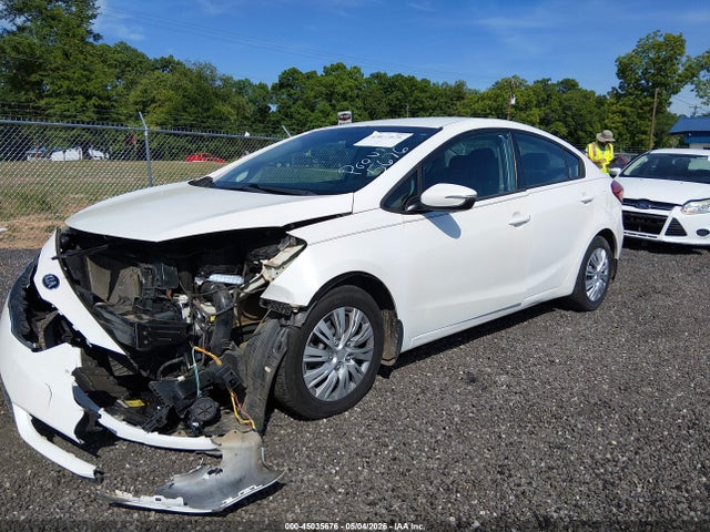 45035676 :رقم المزاد ، KNAFX4A66F5302398 vin ، 2015 Kia Forte Lx مزاد بيع