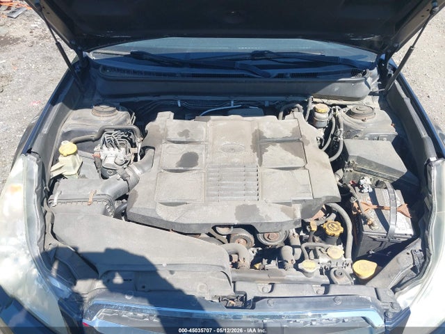 2014 Subaru Legacy 3.6r Limited მანქანა იყიდება აუქციონზე, vin: 4S3BMDL60E2002735, აუქციონის ნომერი: 45035707