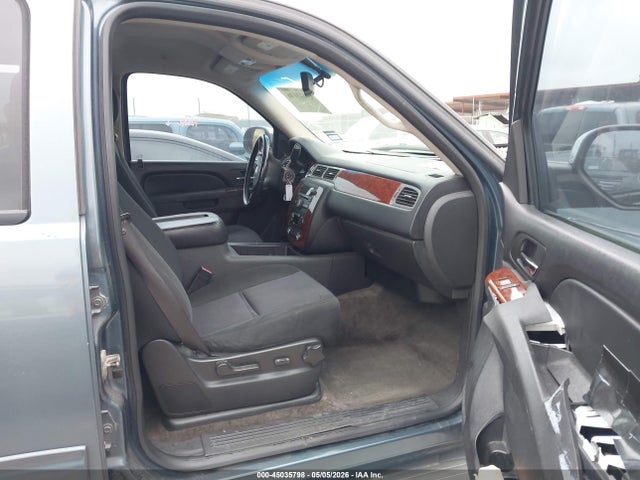 Продаж на аукціоні авто 2010 Chevrolet Suburban 1500 Ls, vin: 1GNUCHE04AR156210, номер лоту: 45035798