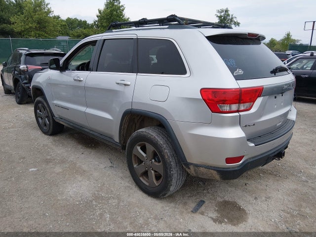 2013 Jeep Grand Cherokee Laredo Trailhawk მანქანა იყიდება აუქციონზე, vin: 1C4RJFAG0DC619379, აუქციონის ნომერი: 45035800