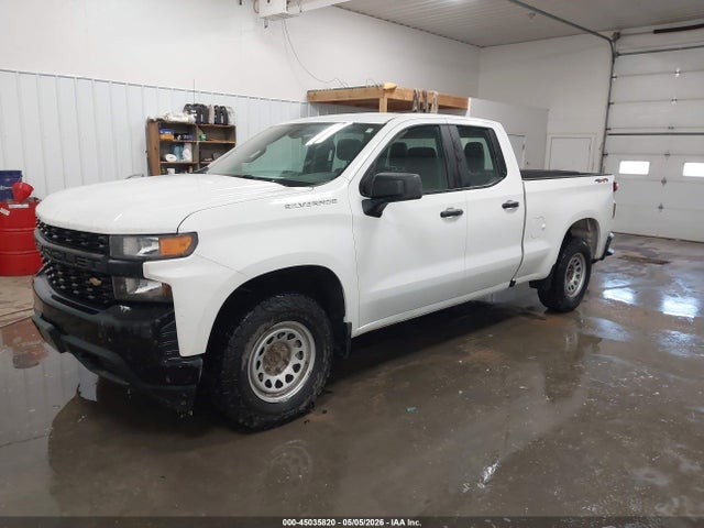 Chevrolet Silverado 1500 2020 1GCRYAEF3LZ314633 Image 2