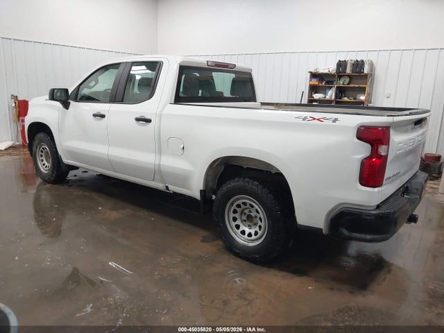 Chevrolet Silverado 1500 2020 1GCRYAEF3LZ314633 Image 3