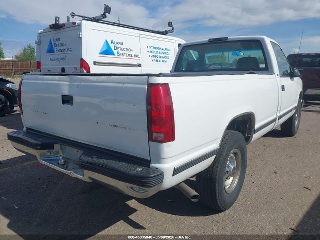 2000 Gmc Sierra 2500 Classic Sl მანქანა იყიდება აუქციონზე, vin: 1GTGC24R5YR103321, აუქციონის ნომერი: 45035840
