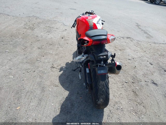 JS1GR7MA1N7100066 Suzuki GSX-R750