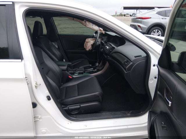 45035880 :رقم المزاد ، 1HGCR2F50GA092038 vin ، 2016 Honda Accord Sport مزاد بيع