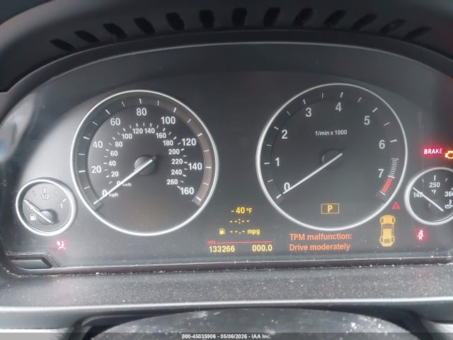 2011 Bmw 550i Xdrive მანქანა იყიდება აუქციონზე, vin: WBAFU9C57BC783830, აუქციონის ნომერი: 45035906
