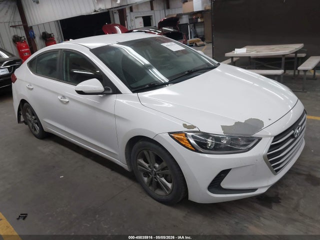2018 5NPD84LF1JH242236 main image