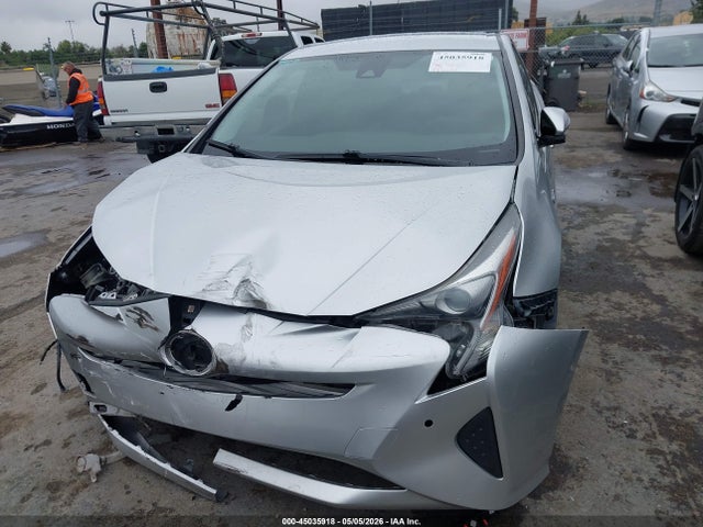 Toyota Prius Two 2018 JTDKBRFU7J3074615 Image 13