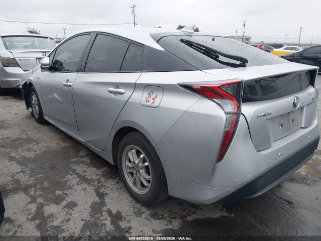 Toyota Prius Two 2018 JTDKBRFU7J3074615 Image 3