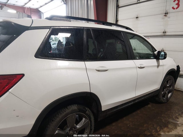 5FNYF8H90MB007184 Honda Passport Awd Touring