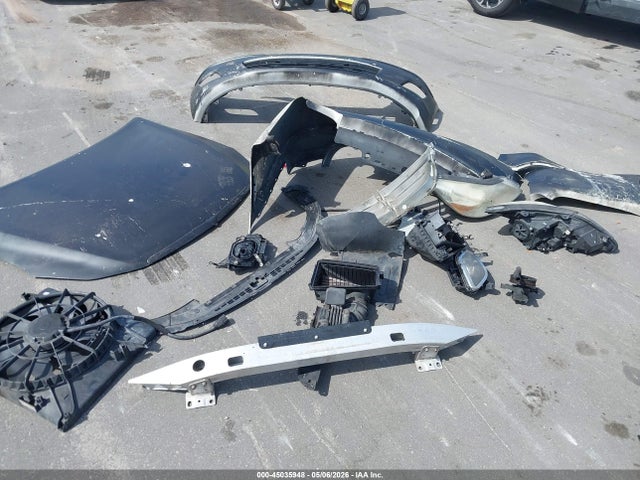 45035948 :رقم المزاد ، KMHGC4DE6BU132190 vin ، 2011 Hyundai Genesis 3.8 مزاد بيع
