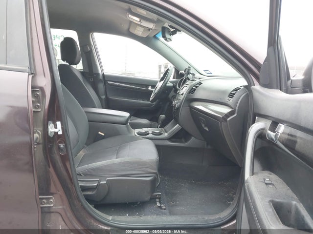 2011 Kia Sorento Lx მანქანა იყიდება აუქციონზე, vin: 5XYKT3A19BG185784, აუქციონის ნომერი: 45035962