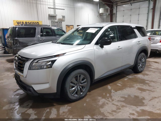 5N1DR3AC2RC252311 Nissan Pathfinder S 4wd