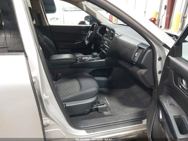5N1DR3AC2RC252311 Nissan Pathfinder S 4wd
