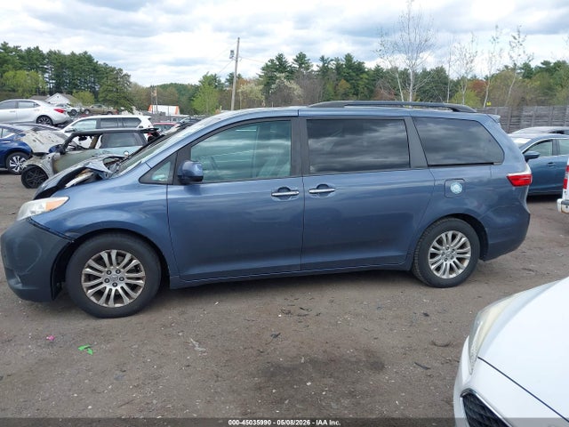 Toyota Sienna Xle 8 Passenger 2015 5TDYK3DC6FS567080 Image 14