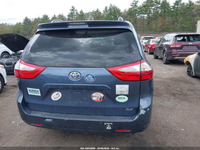 Toyota Sienna Xle 8 Passenger 2015 5TDYK3DC6FS567080 Image 16