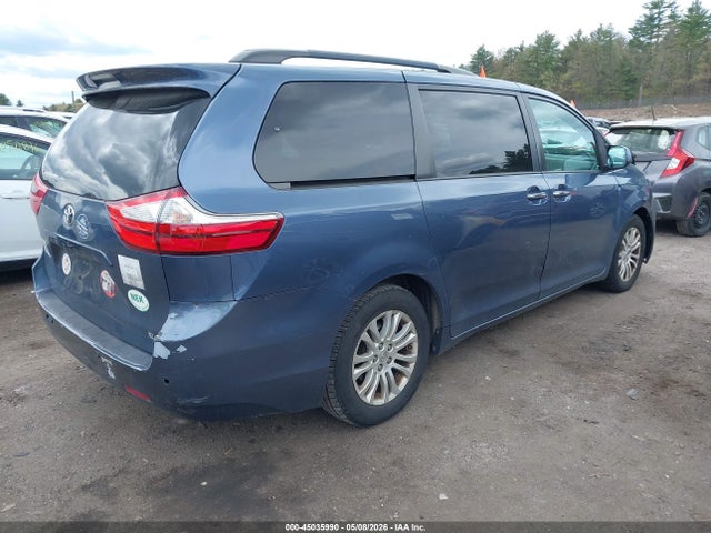 Toyota Sienna Xle 8 Passenger 2015 5TDYK3DC6FS567080 Image 4