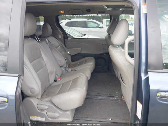 Toyota Sienna Xle 8 Passenger 2015 5TDYK3DC6FS567080 Image 8