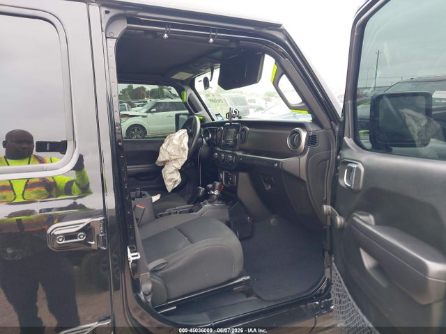 Auction sale of the 2018 Jeep Wrangler Unlimited Sport 4x4, vin: 1C4HJXDG6JW267819, lot number: 45036009