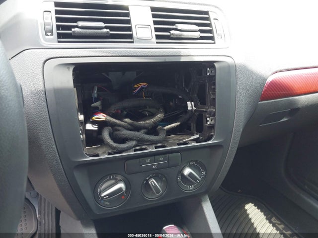 Продажа на аукционе авто 2017 Volkswagen Jetta 1.4t S, vin: 3VW2B7AJ1HM396786, номер лота: 45036018